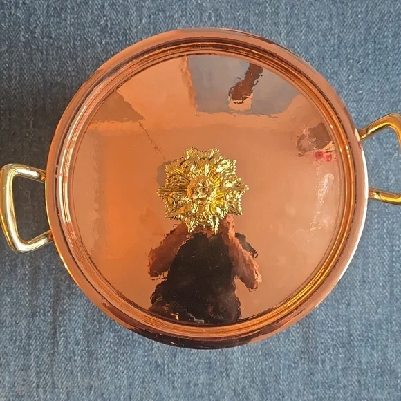 Ruffoni Historia Hammered Copper Stockpot with Pineapple Knob, 7 1/2-Qt - Picture 13 of 16